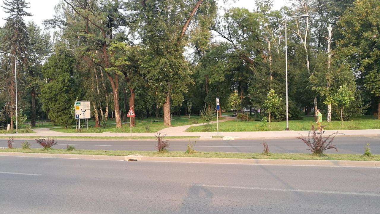 Trosoban Stan U Zenici Διαμέρισμα Ζένιτσα Εξωτερικό φωτογραφία