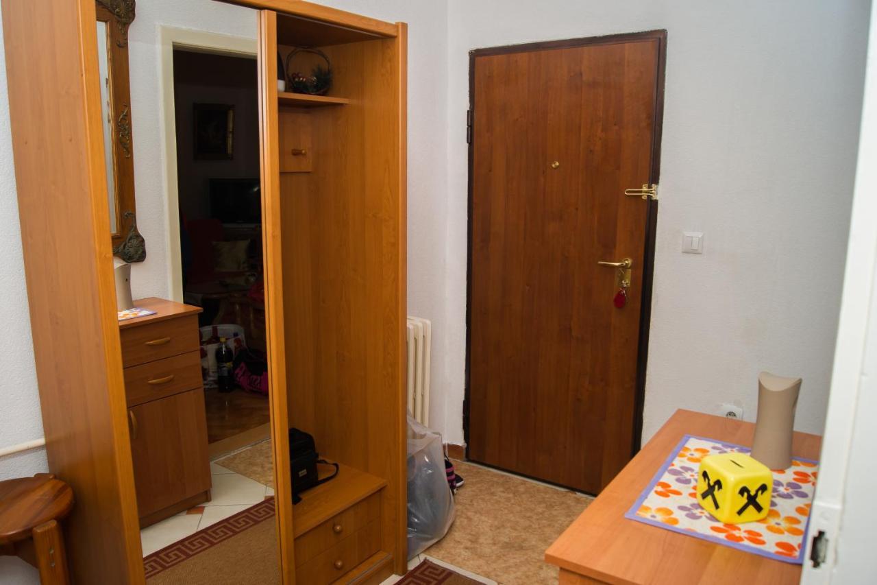 Trosoban Stan U Zenici Διαμέρισμα Ζένιτσα Εξωτερικό φωτογραφία