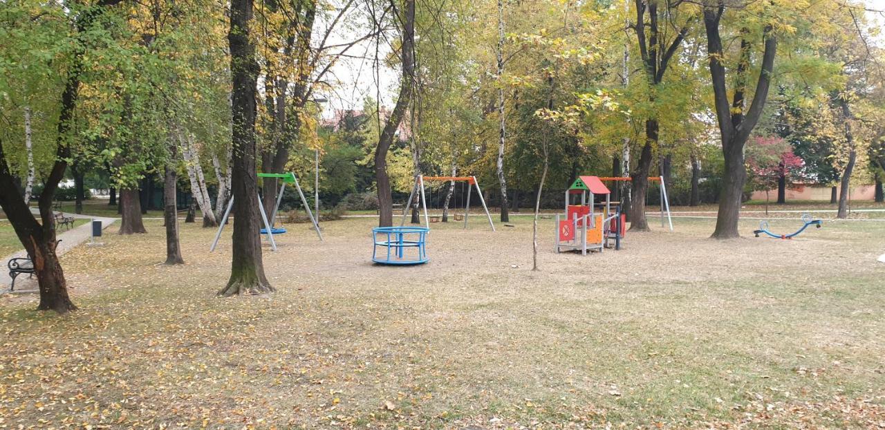 Trosoban Stan U Zenici Διαμέρισμα Ζένιτσα Εξωτερικό φωτογραφία